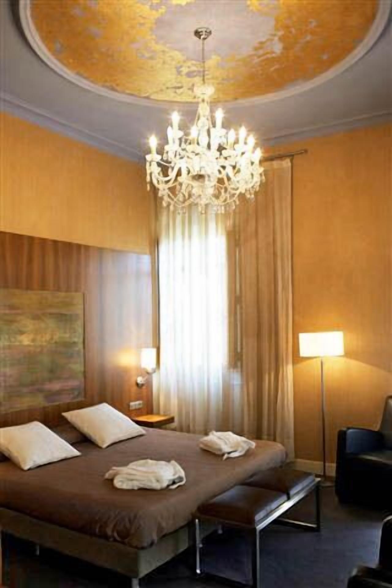 Hotel Sant Roc Солсона Екстериор снимка