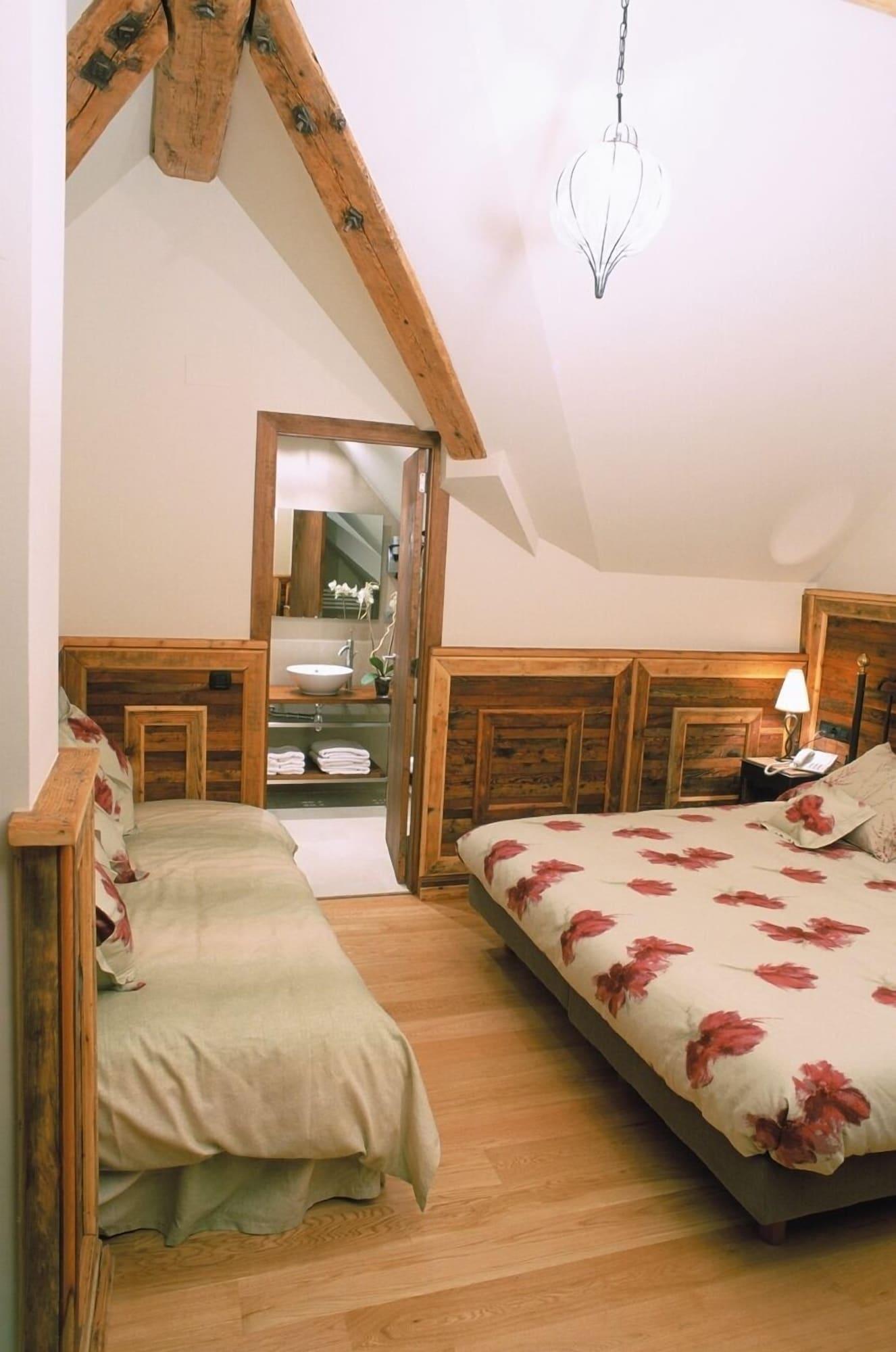 Hotel Sant Roc Солсона Екстериор снимка