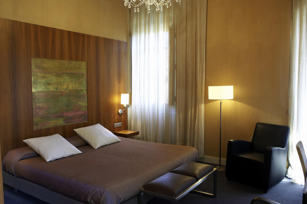 Hotel Sant Roc Солсона Екстериор снимка